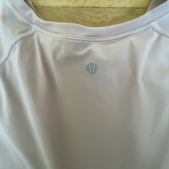 Lululemon open back shirt, muted mauve, size 6 - Picture 4 of 5